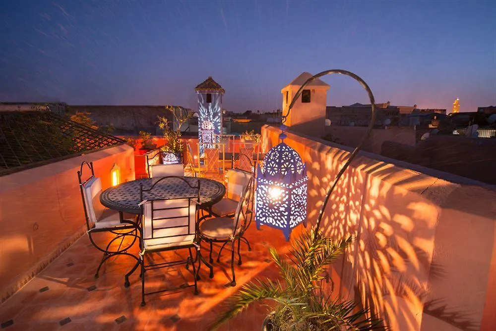 Contactos de Riad Dar Eliane